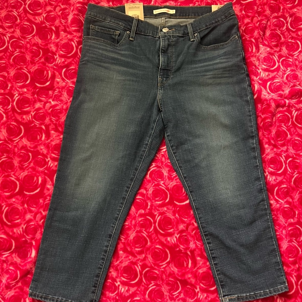 Levi's Women's 311 Shaping Skinny Jeans Capri dark Blue 32x14 NEW